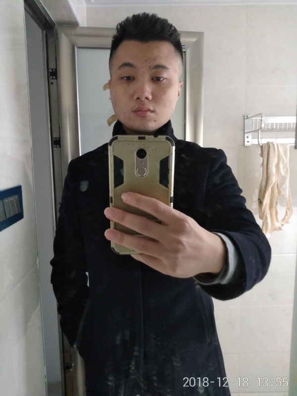 龙少爷的第一张照片--桂林闪婚服务中心