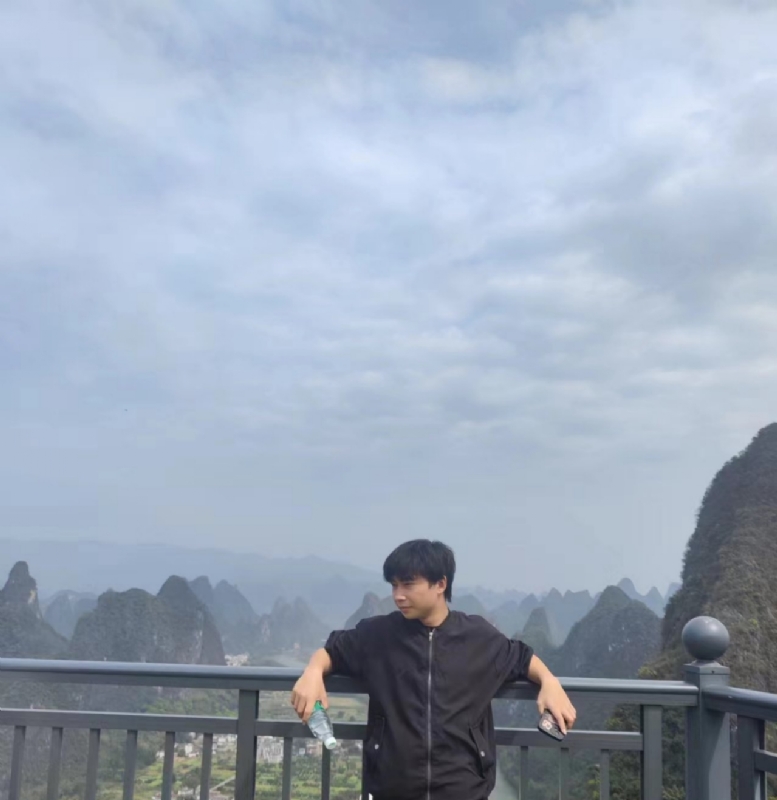 小杰的第一张照片--桂林闪婚服务中心